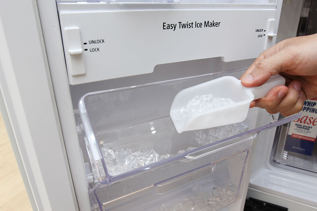 bao-hanh-tu-lanh-hitachi-chinh-hang